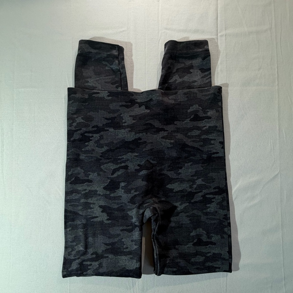 Spanx Active Look At Me Now Full lenght Legging Camo High Waist Activewear